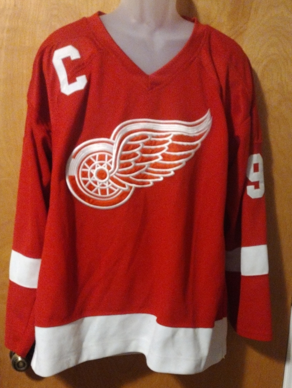Detroit Red Wings Howe #9 CCM Hockey Jersey 50